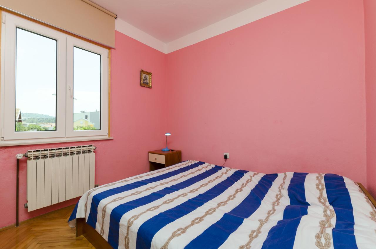 Apartments Luka Рогозница Экстерьер фото